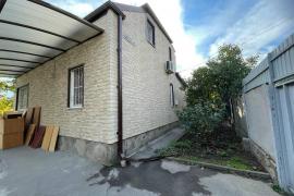 Дом 102 кв на участке 7.4 угловой